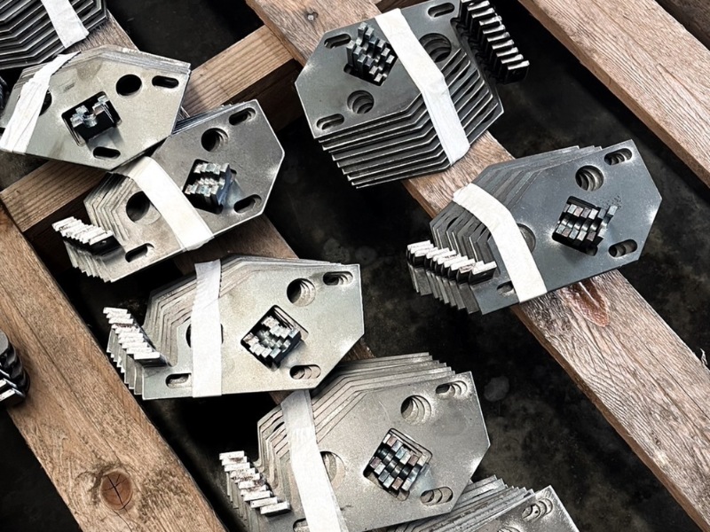 รับผลิตงานเมทัลเวิร์ค ชิ้นส่วนยานยนต์ ชิ้นส่วนโลหะ ปั๊มเหล็ก